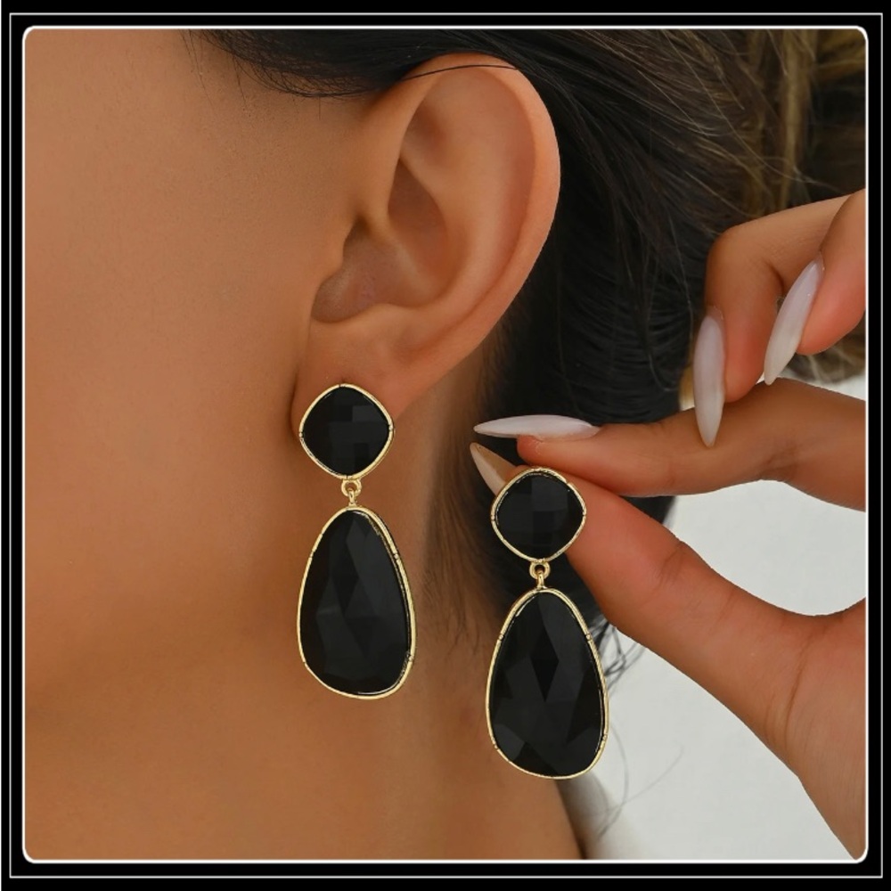 Clearance! New gold & jet black simulated quartz stone drop earrings
